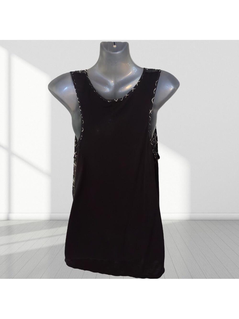 •One Clothing Black Sheer Cross Print Sleeveless Layered Blouse | Size M - Picture 7 of 10
